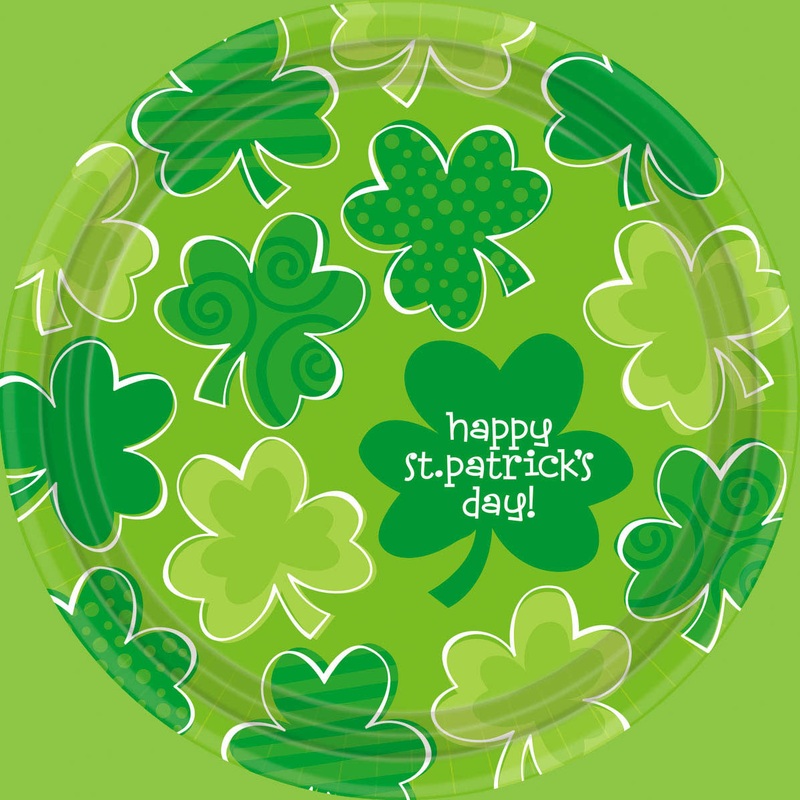 Playful Shamrocks Dinner Plates (18ct)