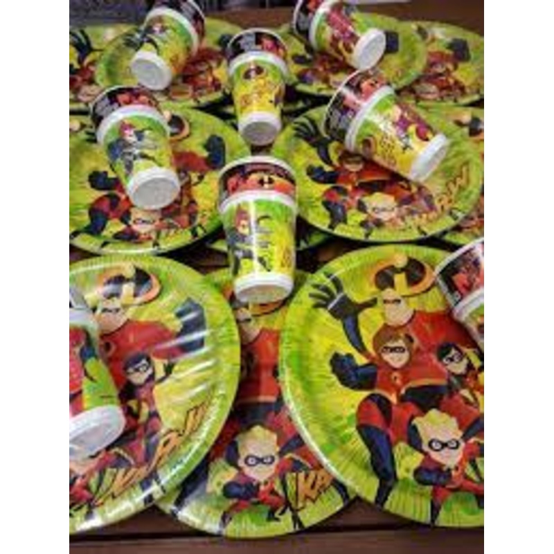 Disney Incredibles Paper Plates - 22cm