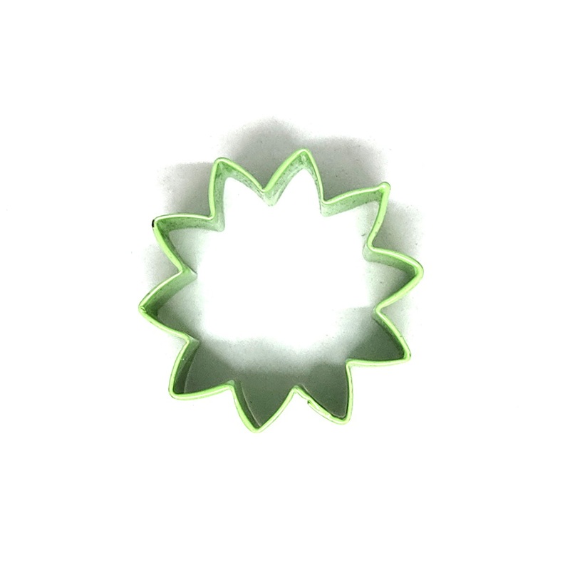 Green Daisy Cookie Cutter - 6cm