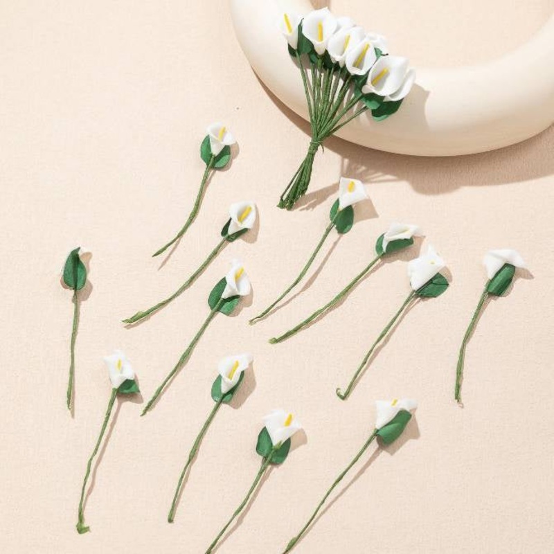 Mini Calla Lily Bunch x 12