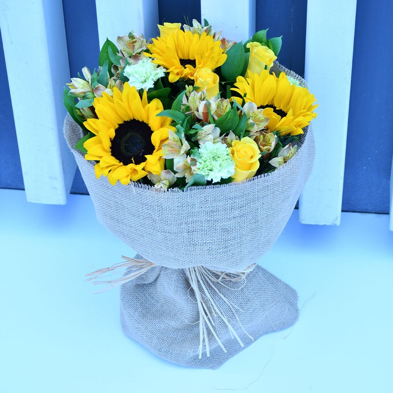 Sunny Sunshine SunFlower Fresh Flower Hand Bouquet