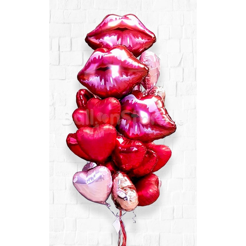 Smoochy Love Heart  Big Classic Bouquet